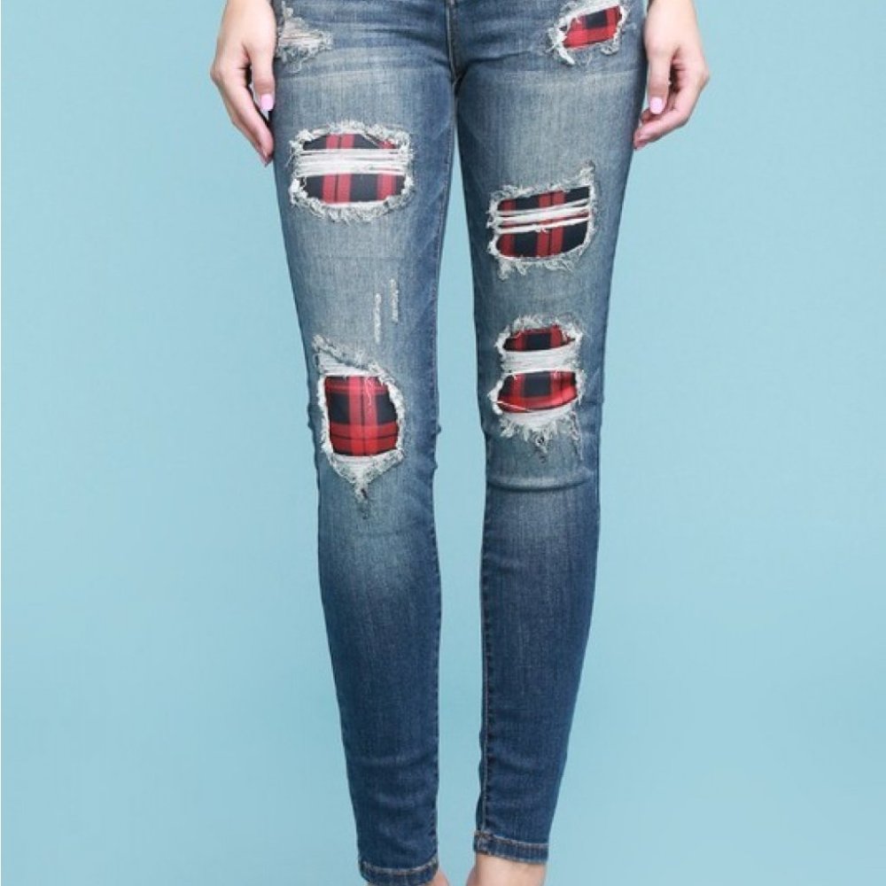 Judy Blue Buffalo Plaid Patch Skinny Jeans Size 5 - Picture 6 of 11